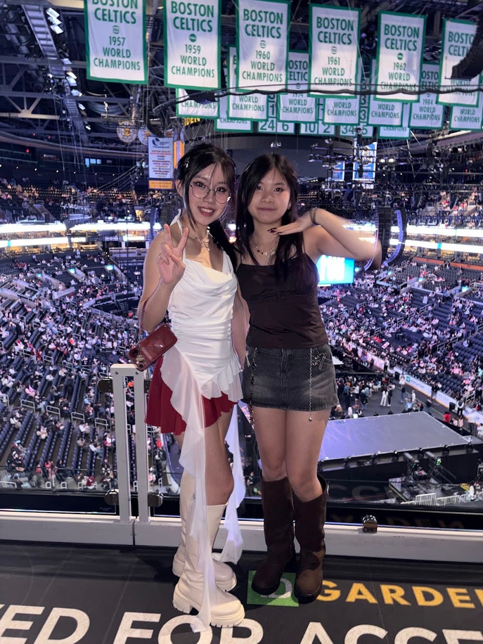 Jocelyn at a TWICE concert